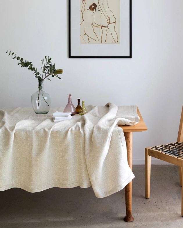Mungo Cloverleaf Tablecloth - Natural