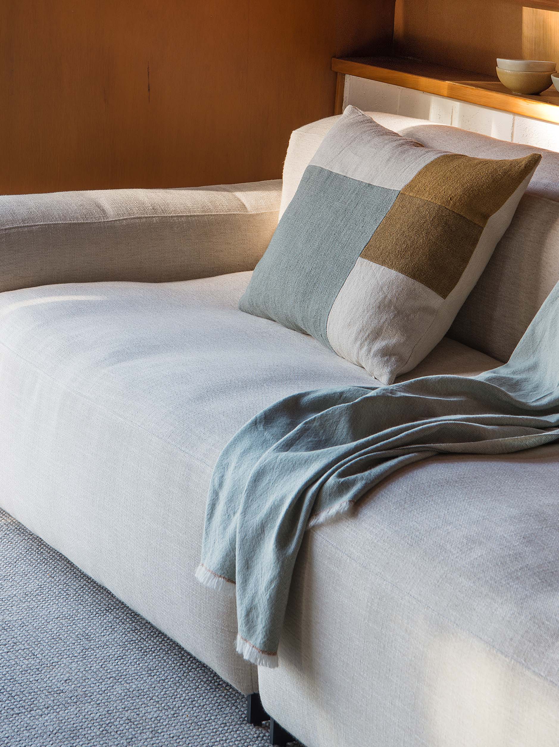 Citta Morris Throw - Cloud & Orange Peel