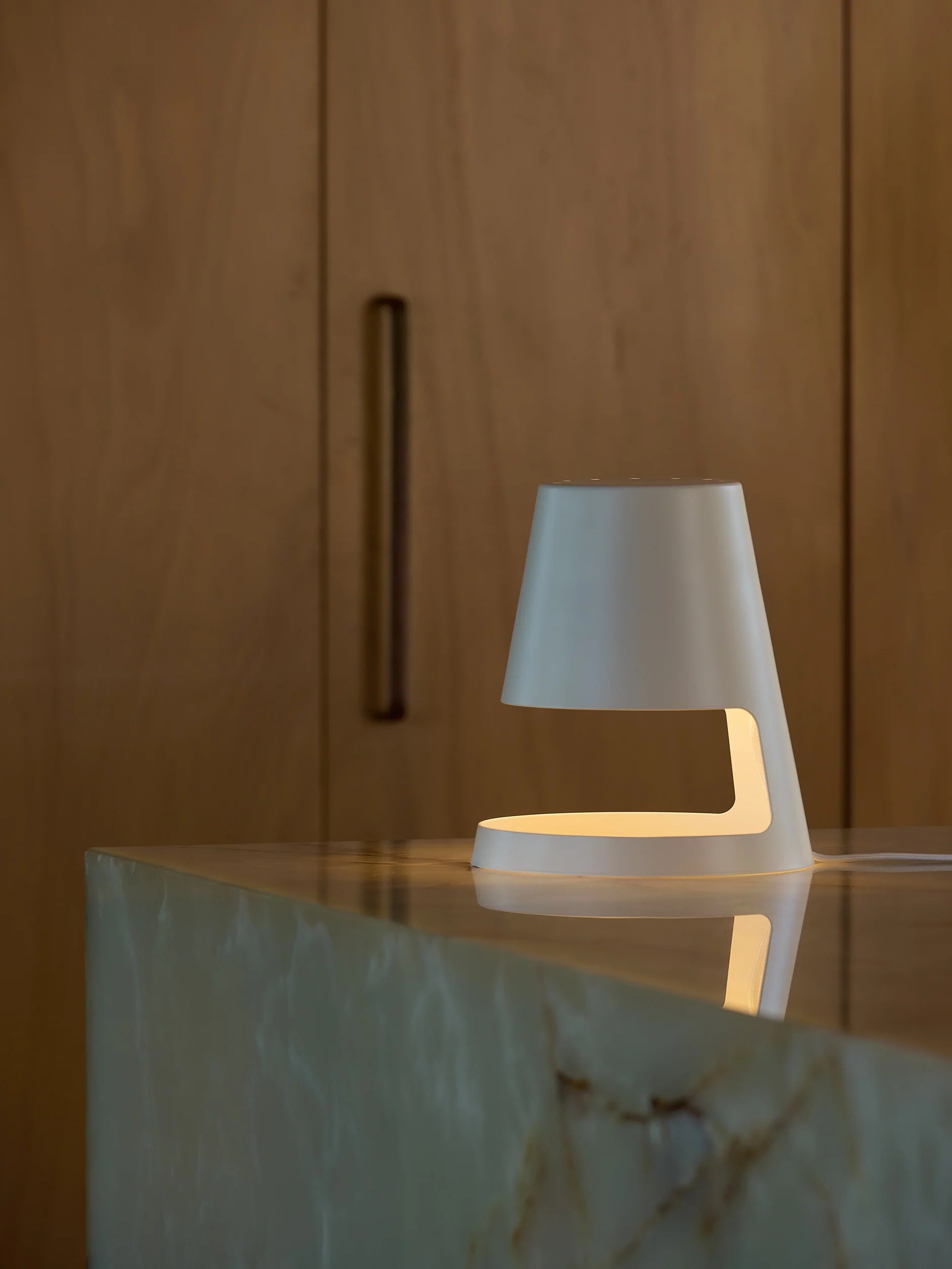 Citta Knight Light Table Lamp - White