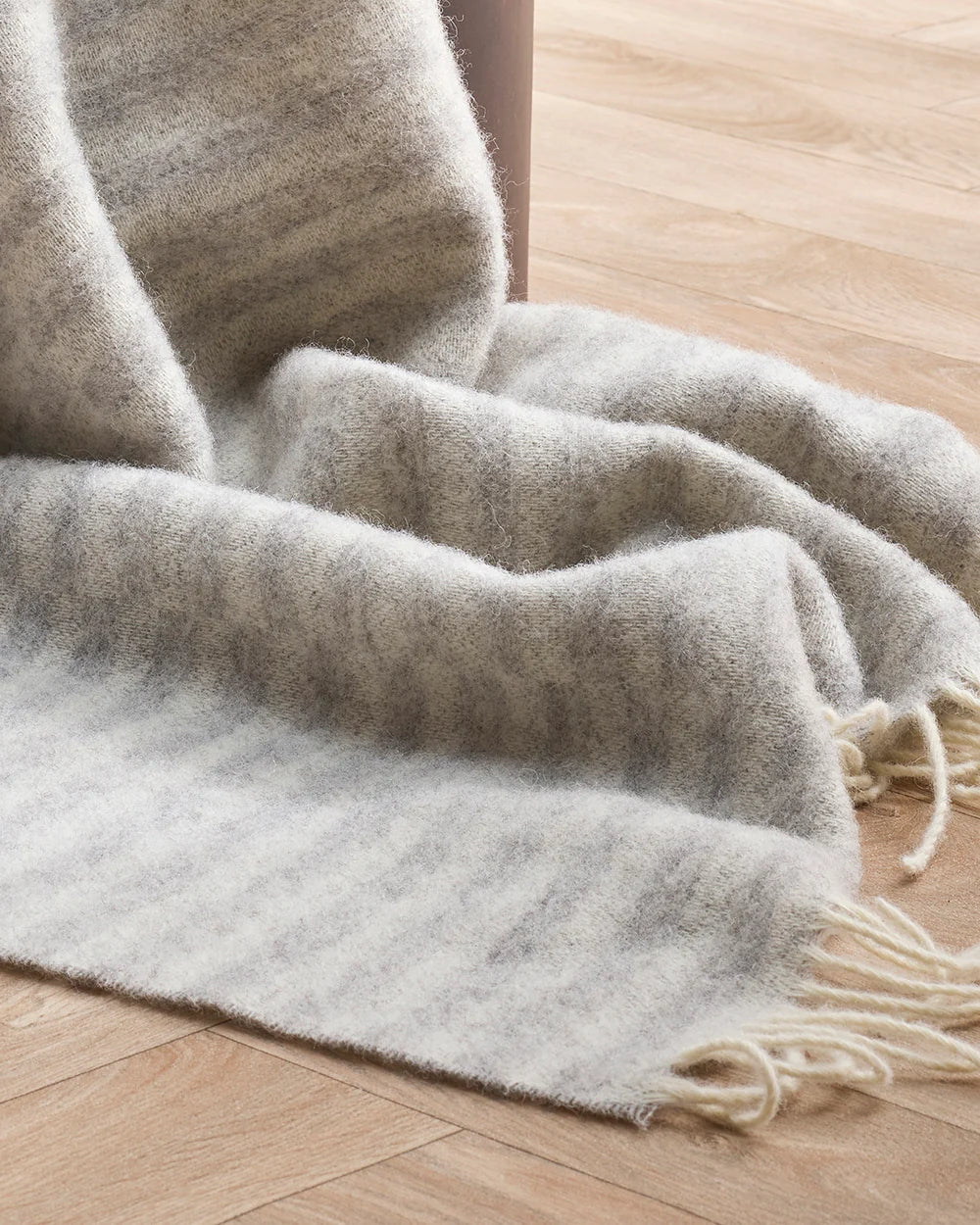 Baya - Noah Throw - Silver